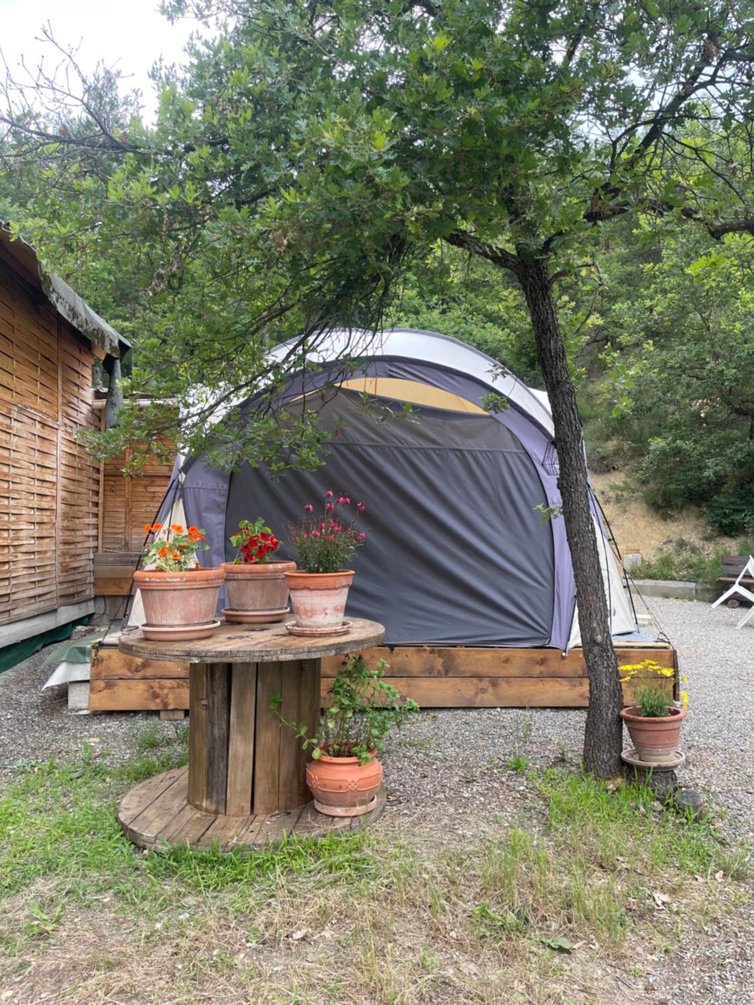 Caravanes De Provence Aiglun  Екстериор снимка